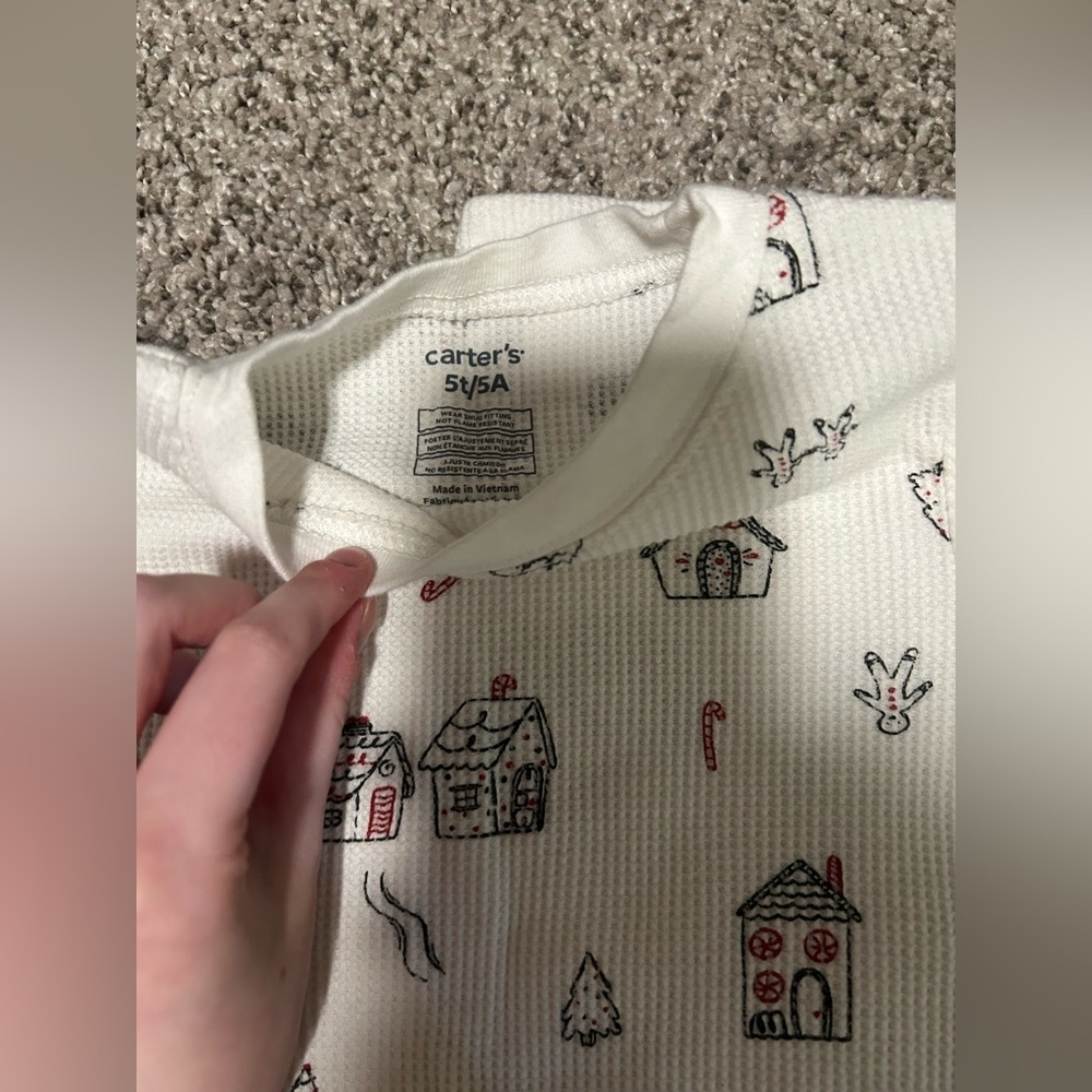 CHRISTMAS CARTERS PJS - Picture 3 of 4